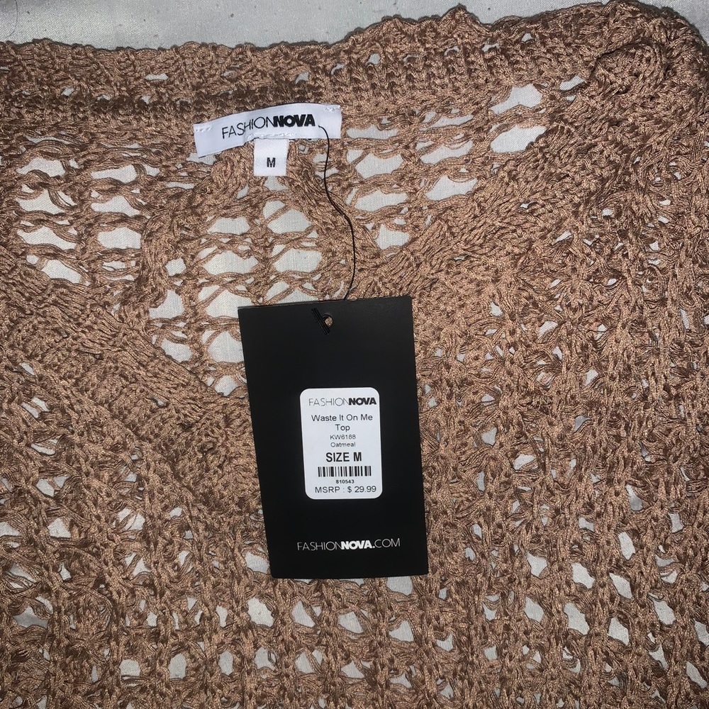 Fashion nova sweater with tags